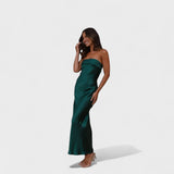 Carmen - Ilma varrukateta satiin Kleid