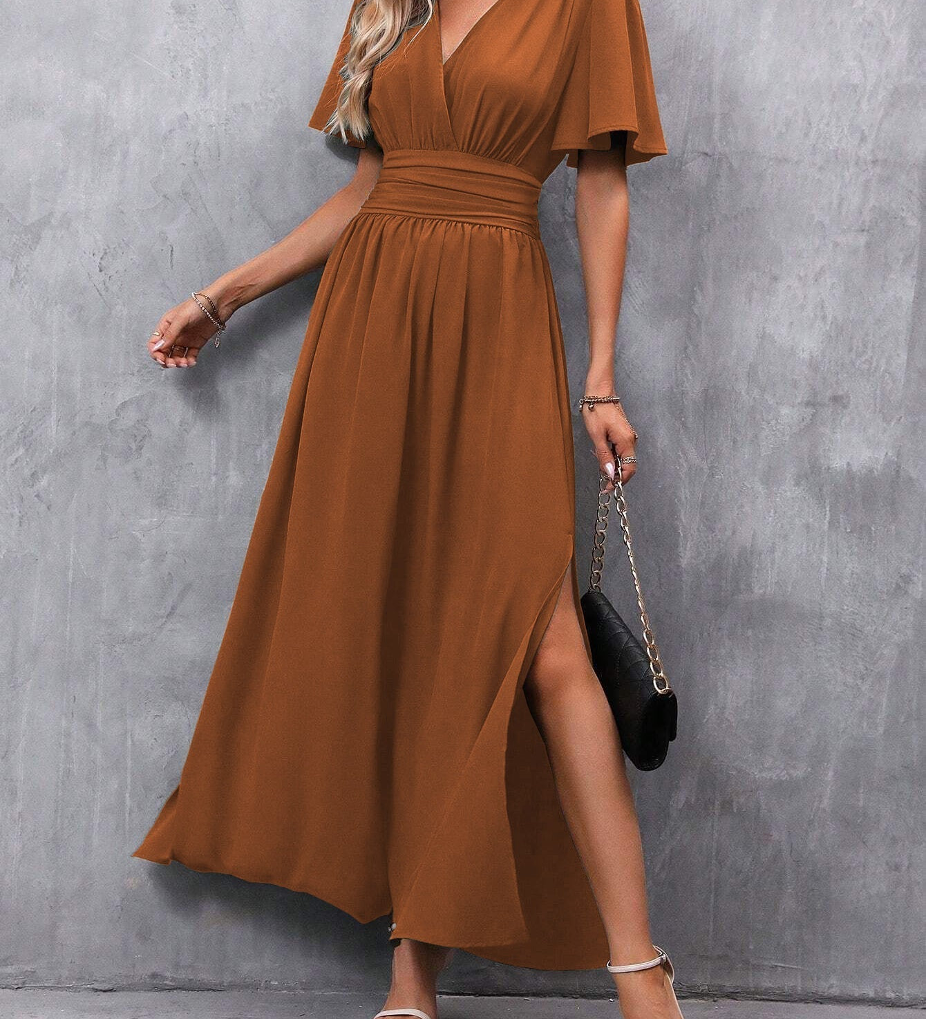 Eterna - Elegantne Must Maxi Kleid