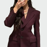 Impressiivse Joonega Blazer